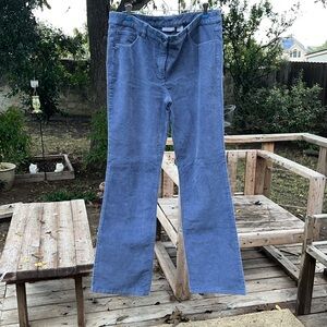 Liz Claiborne stretch corduroy women’s pants. Cotton/spandex. Grey/blue. S. 8.